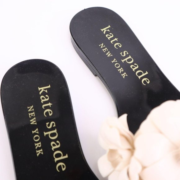 GARDENIA Flower Ladybug Sandals 7 - Picture 7 of 11